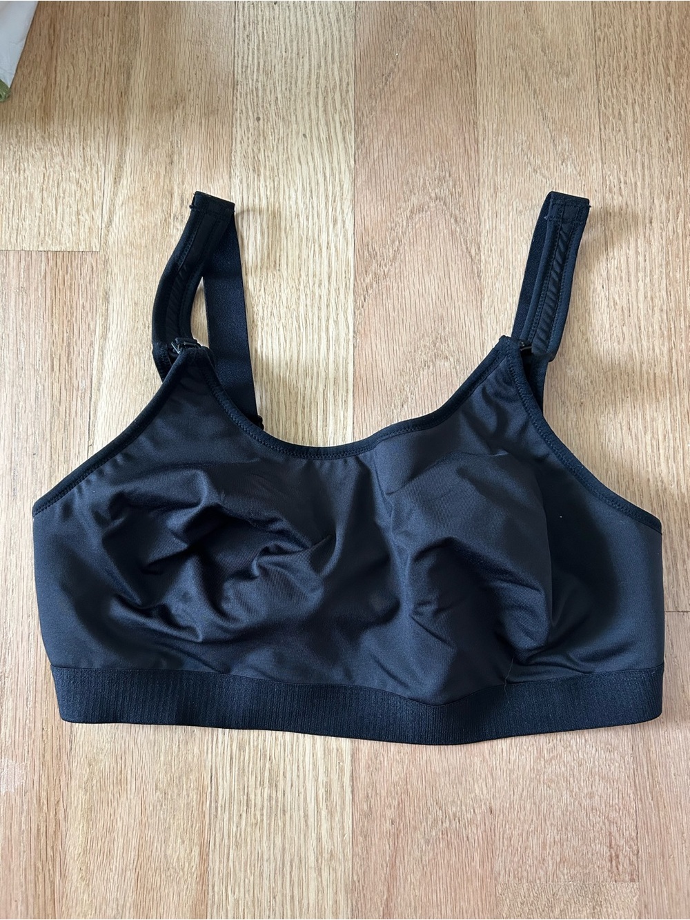 Time and Tru Black Wireless Smooth Comfort Bra